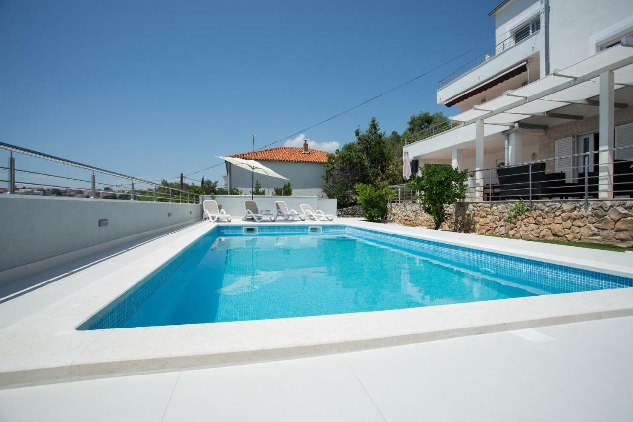 Charming Modern House With The New Swimming Pool - Apartment Maya 1 Trogir Exterior photo